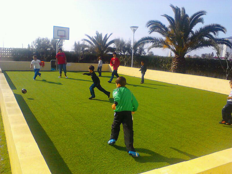  Cancha de fútbol 3x3 de hierba artificial en la escuela de El Planter (Valencia).