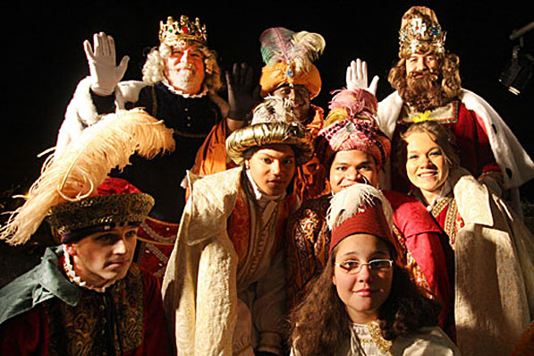 La Escuela Deportiva Municipal de San Blas ha participado en la Cabalgata de Reyes del distrito de San Blas-Canillejas.