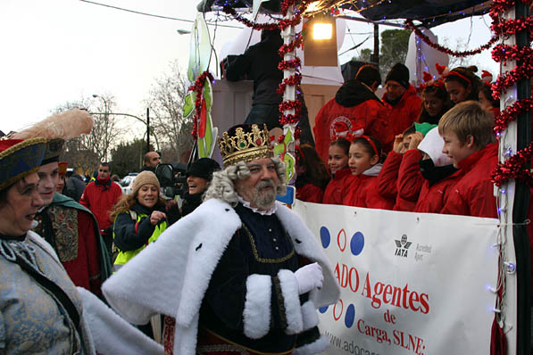 La Escuela Deportiva Municipal de San Blas ha participado en la Cabalgata de Reyes del distrito de San Blas-Canillejas.