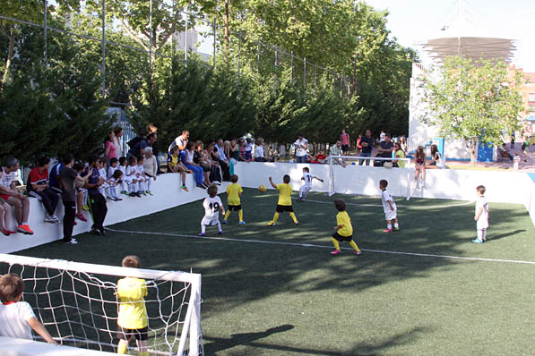 Los chupetines cumplen en su primer año como futbolistas