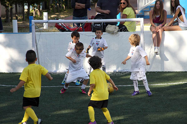 Los chupetines cumplen en su primer año como futbolistas