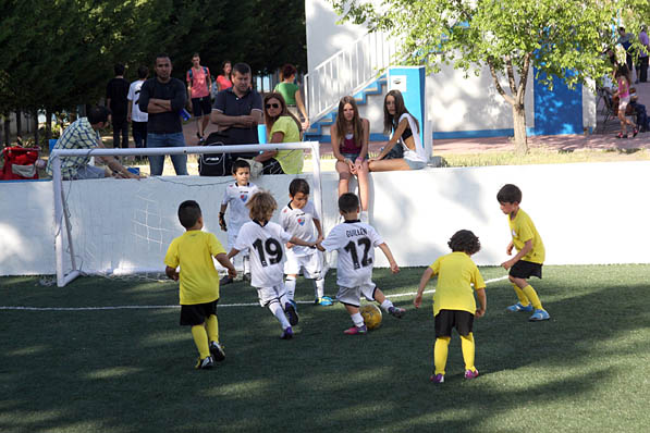 Los chupetines cumplen en su primer año como futbolistas