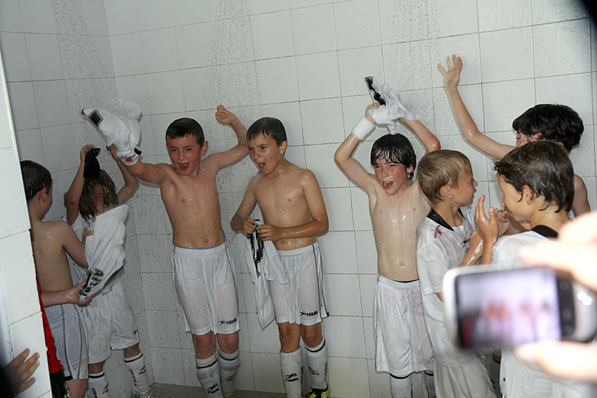 Los chicos de Luis Sanz han cumplido con su papel de favoritos.