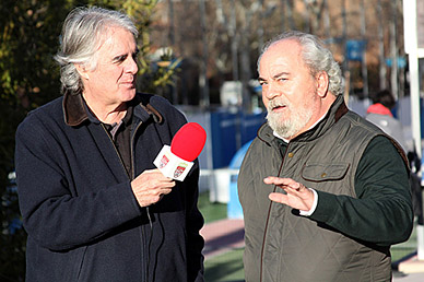 Siro López de Telemadrid entrevista al presidente de la EDM San Blas, Jesús Gutiérrez