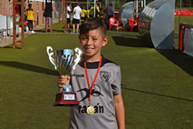 Benjamín E