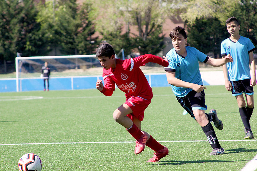 Madrid Youth Cup se celebra en el Municipal de San Blas 